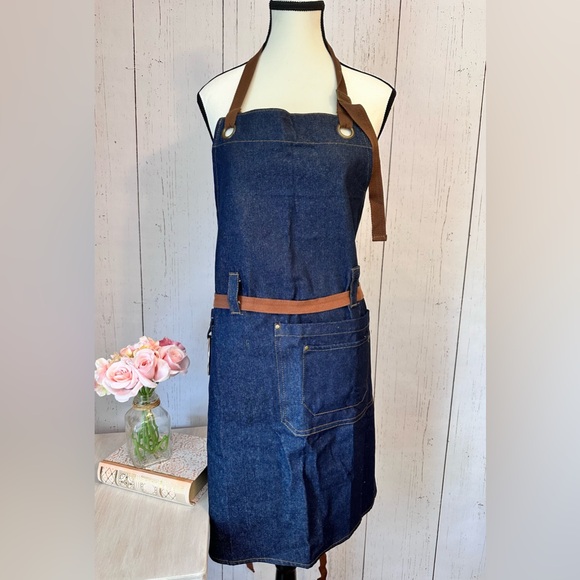 🦋CLEARENCE🦋NWOT Unisex Denim Apron With pockets. - Picture 1 of 7